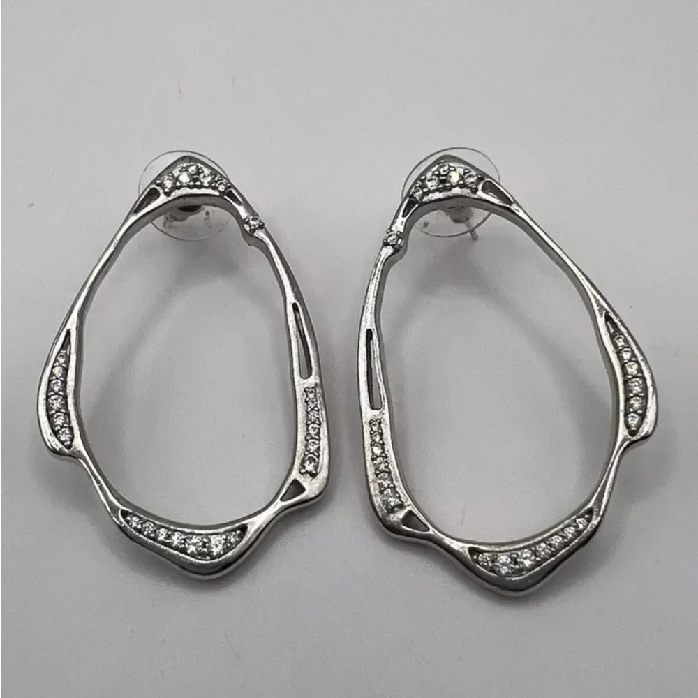 Kendra Scott "Livi" Frontal Silver Plated Crystal Drop Earrings RARE - Picture 9 of 9